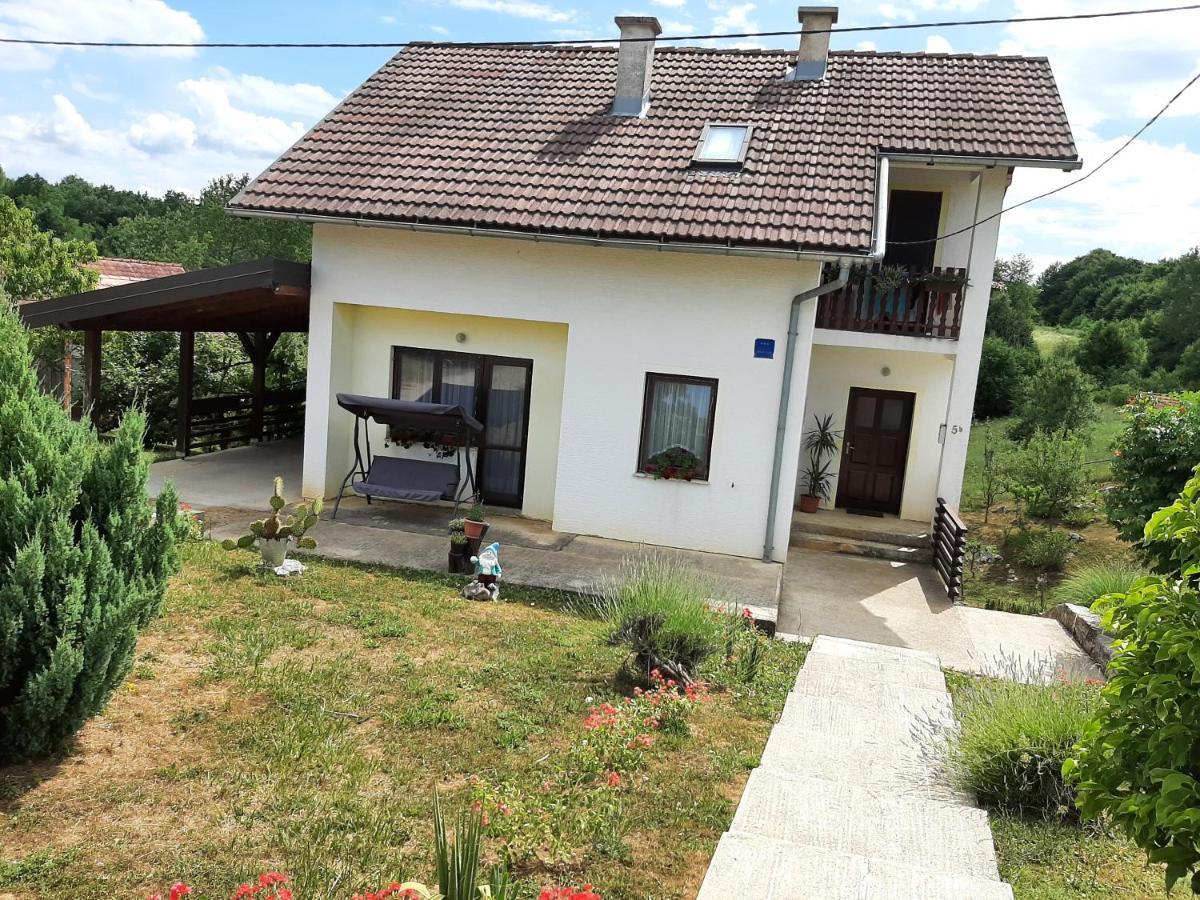 Studio Apartment Ivona&Tin Slunj Exterior foto