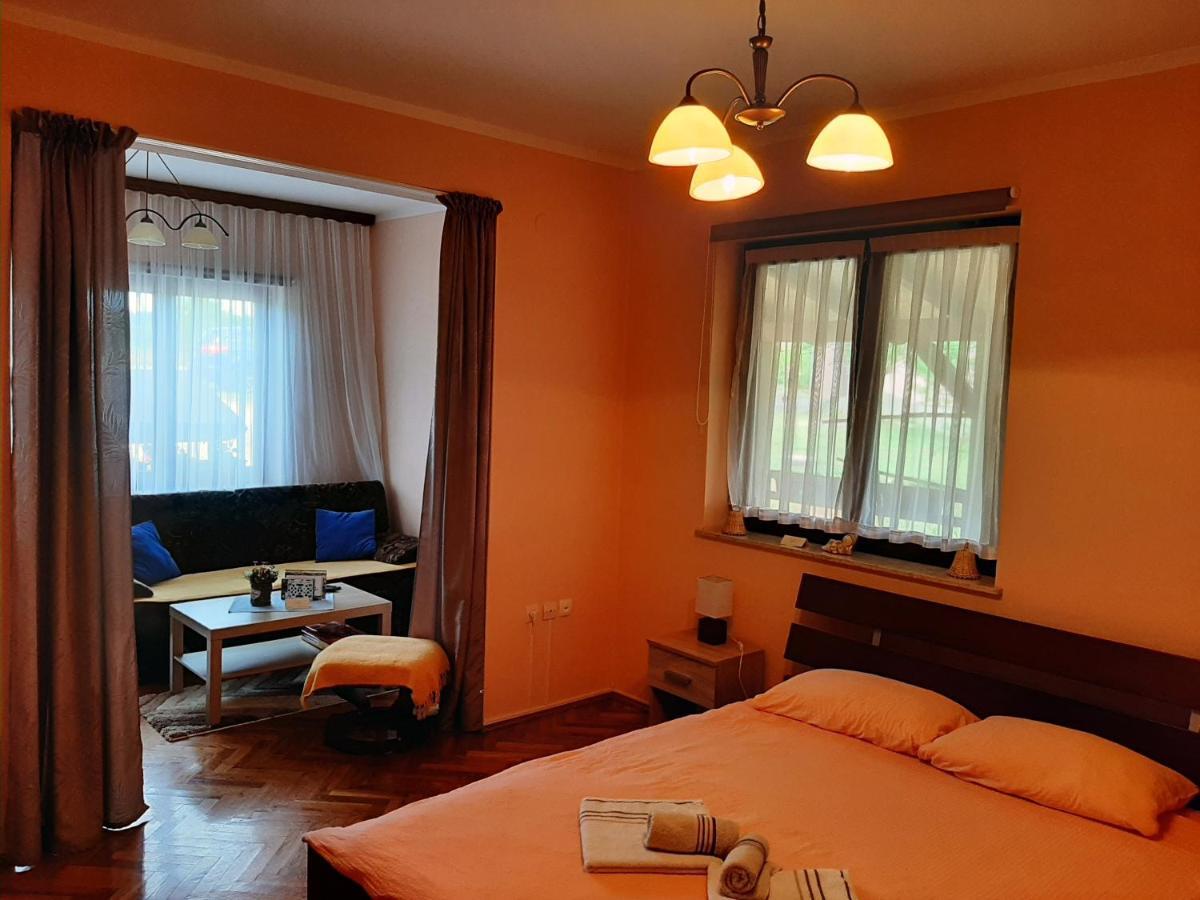 Studio Apartment Ivona&Tin Slunj Exterior foto