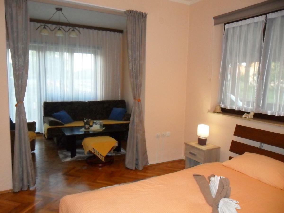 Studio Apartment Ivona&Tin Slunj Exterior foto